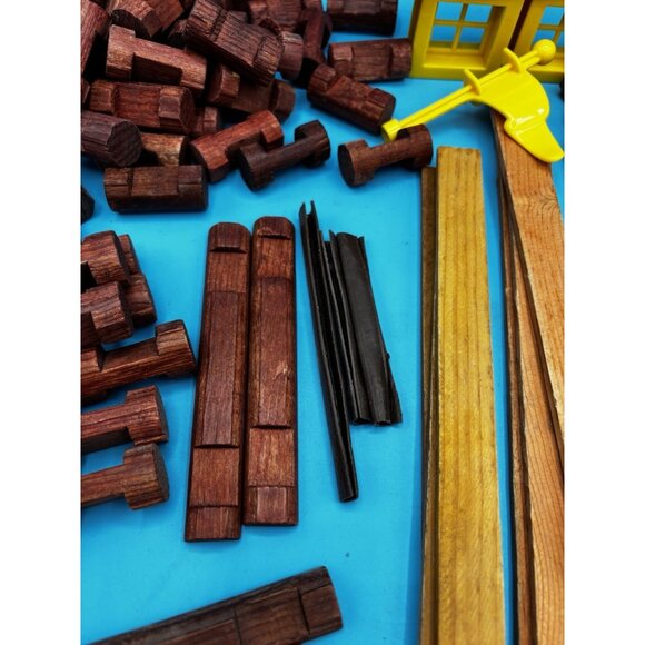 Vintage 1978 Playskool Lincoln Logs Set Sheriff Restaurant Saloon INCOMPLETE - Picture 10 of 12